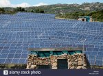 energia-solare-energia-elettrica-impianto-di-generazione-corsica-francia-jpwx0b.jpg